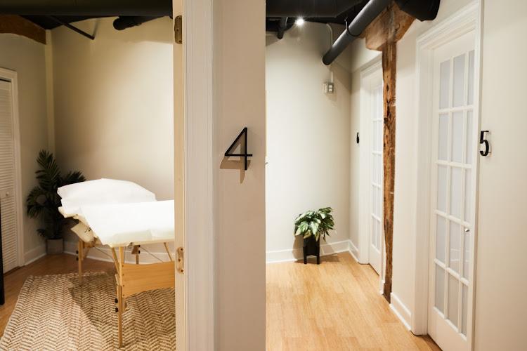 Centered: Richmond Acupuncture and Wellness clinic
